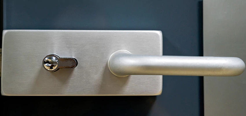 Change Patio Door Locks in McKinleyville, California